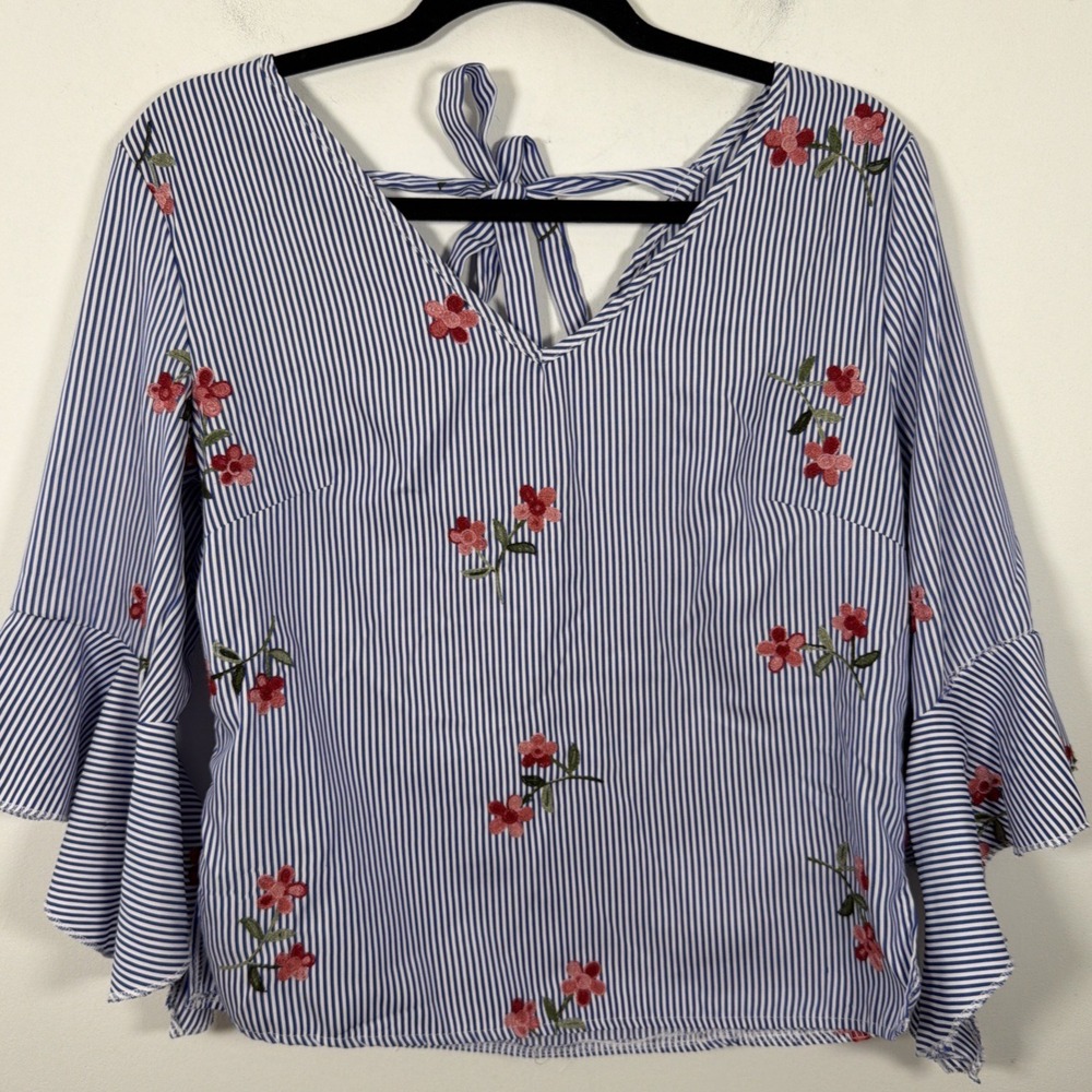 Flores Floral Daisy Embroidered‎ Blue White Stripe Bell Sleeve Top Large Boho